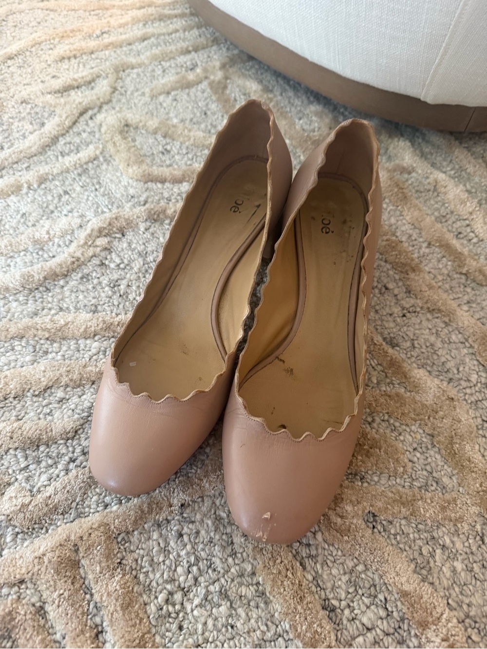 Chloe Scalloped-Edge Women’s Heels Nude Size 8